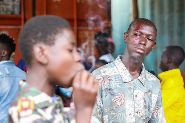 Tony Onyango (R) on set