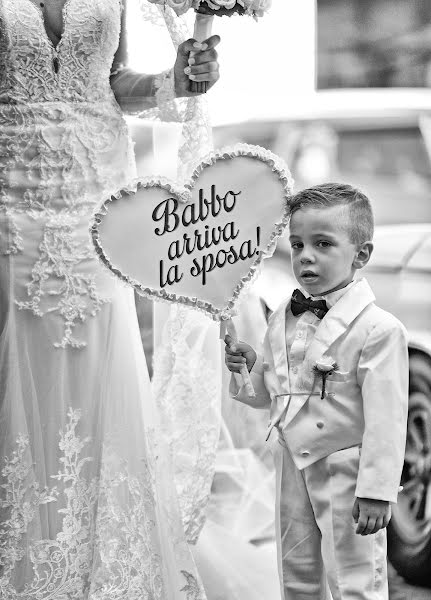 Wedding photographer Fabrizio Durinzi (fotostudioeidos). Photo of 29 August 2017