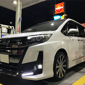 ノア ZRR80W
