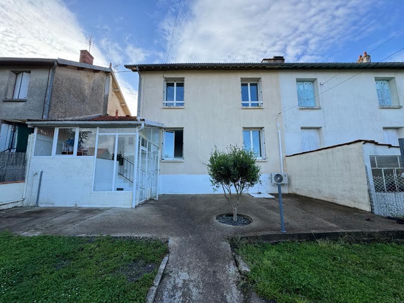 Vente maison 3 pièces 63 m² à Saintes (17100), 169 990 €