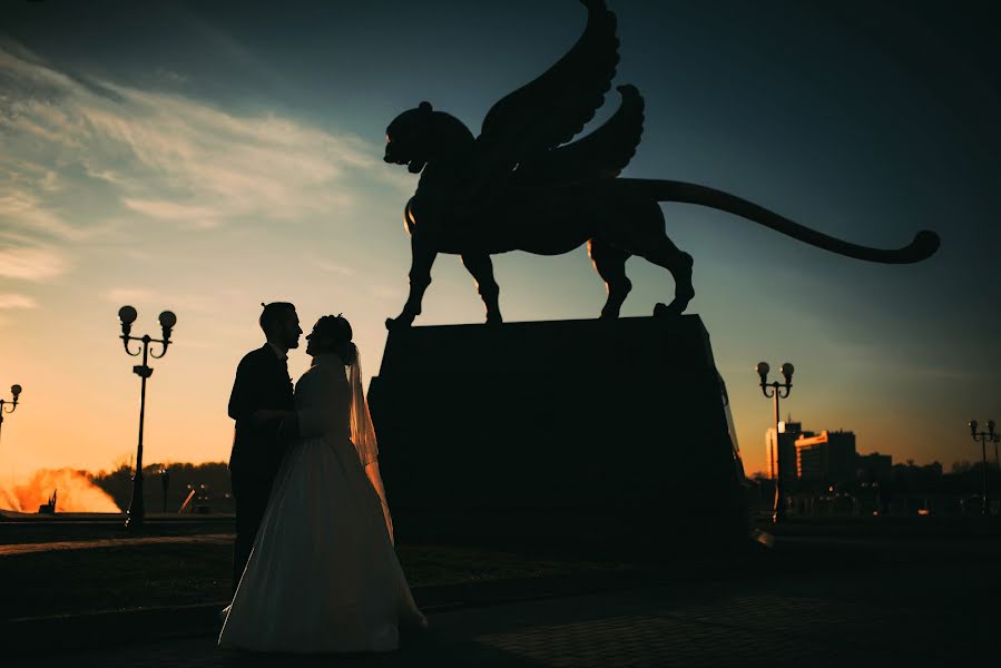 Wedding photographer Denis Khuseyn (legvinl). Photo of 14 January 2020