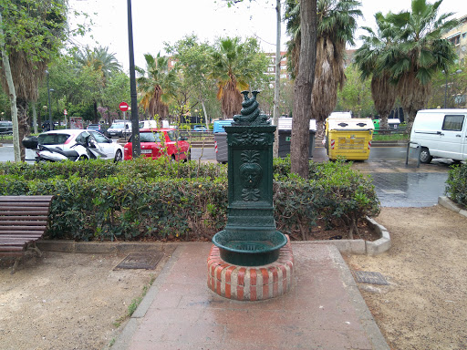 Fuente Del Parque Del Árbol