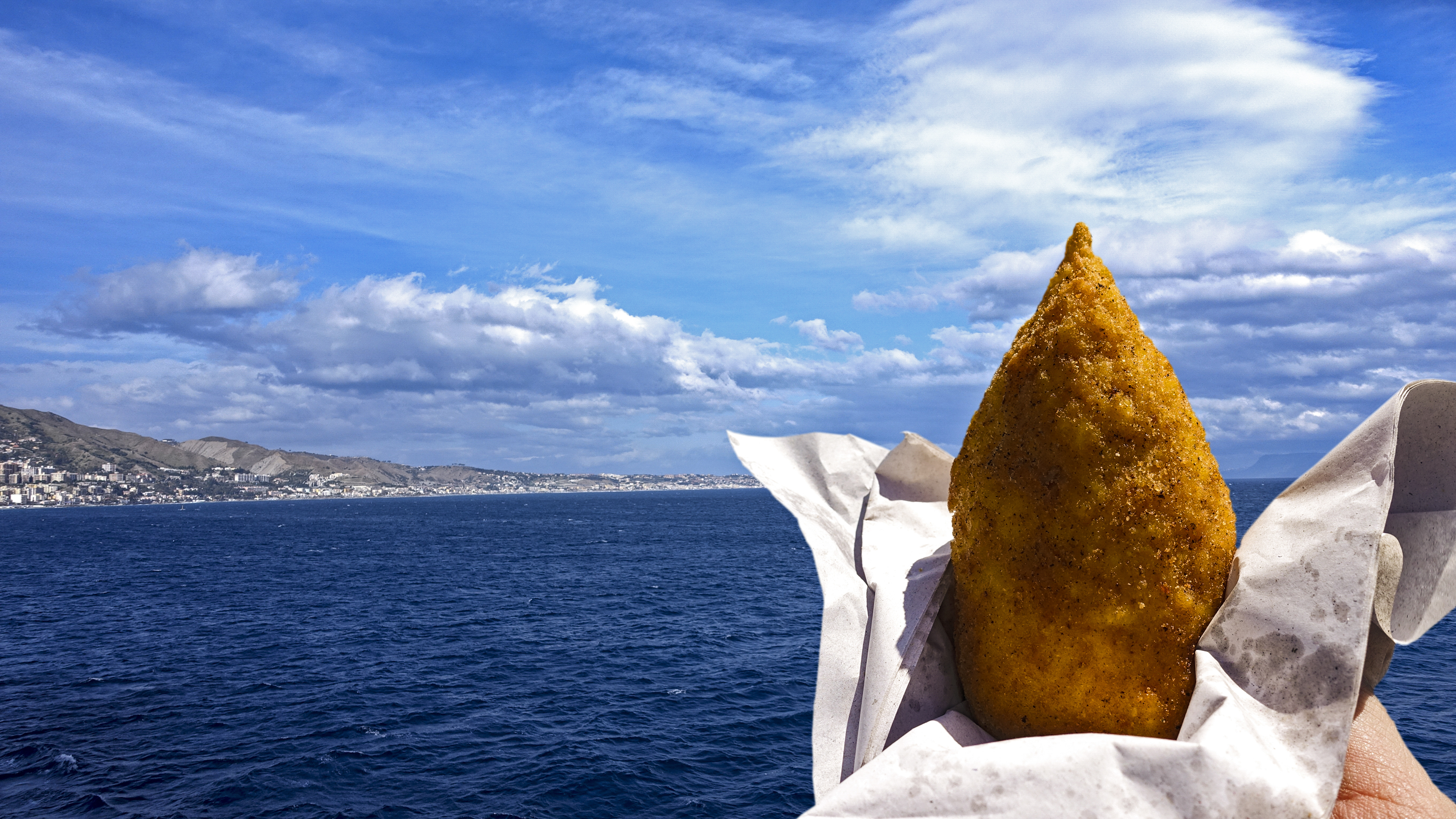 Desiderare un arancino sognando la Sicilia di lugiube