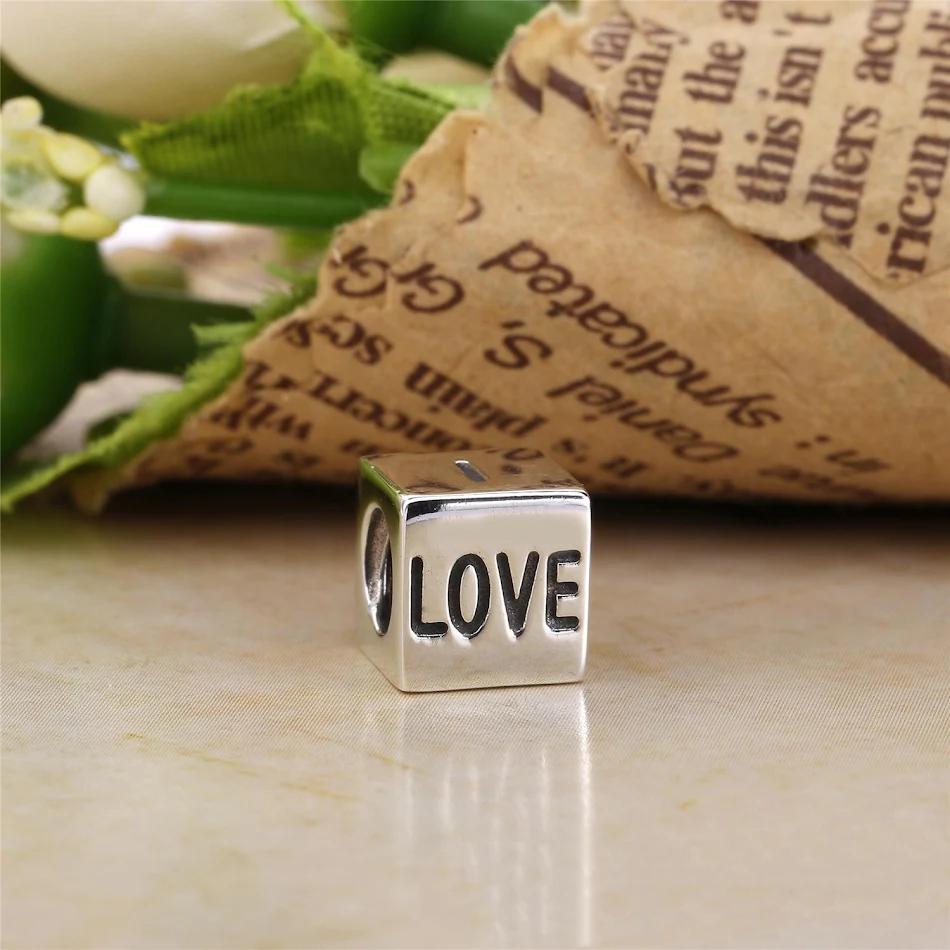 S925 Zilveren armband, effen zilveren vierkante Love kralen. Eenvoudig en stijlvol. Prachtig sieraad voor dames. Perfect cadeau.