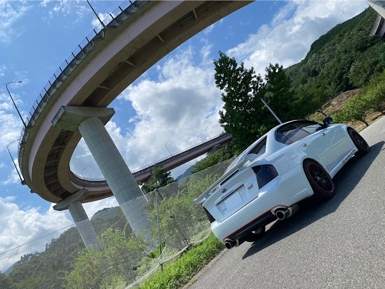 レガシィB4のドライブ・#subaru・レガシィB4 BL5 2.0GT・山梨県民と繋がりたい！に関するカスタム事例の投稿画像1枚目