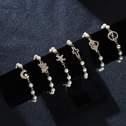Title 24, Hollow Rhinestone Pearl Bracelet Multi-style Ad...