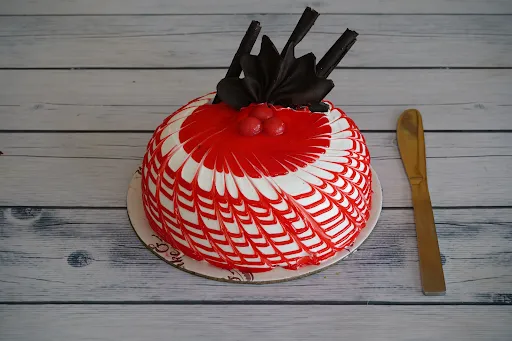 Classic Strawberry Cake