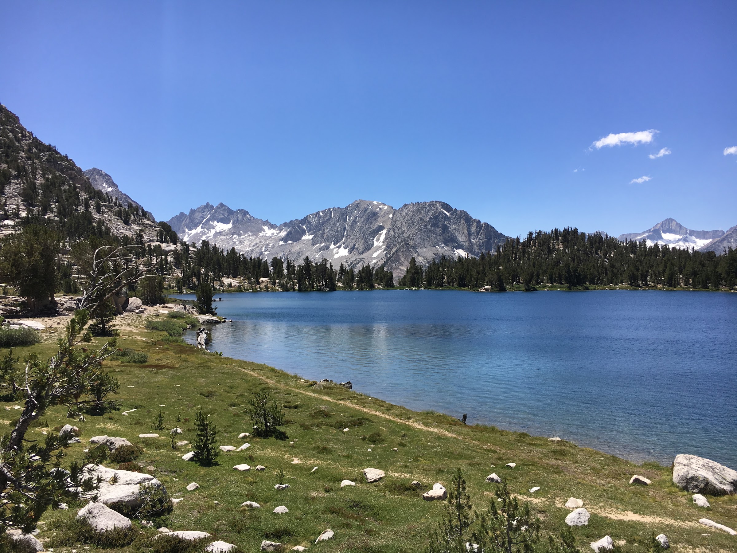 Bullfrog Lake in the midday