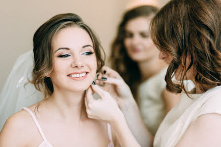 Fotografo di matrimoni Irina Moshnyackaya (imoshphoto). Foto del 12 agosto 2016