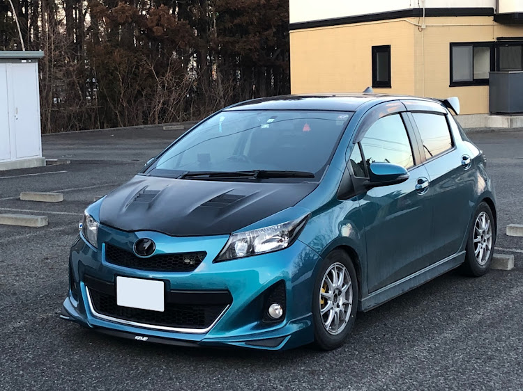 ヴィッツのヴィッツRS・BLITZ DAMPER ZZ-R・車高調・車高調整