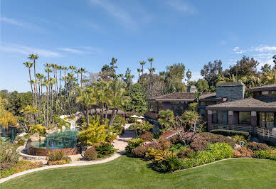 Maison avec piscine et jardin 1