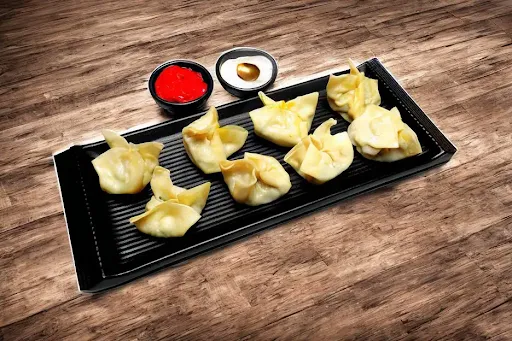 Paneer Butter Steamed Momos [10 Pieces]