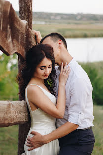 Fotógrafo de casamento Viktoriya Romenskaya (romenskayavika). Foto de 9 de agosto 2019