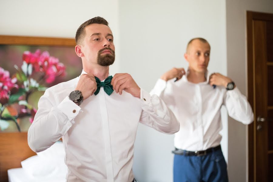 Wedding photographer Aleksandra Podlińska (kolorowekadry). Photo of 13 November 2019