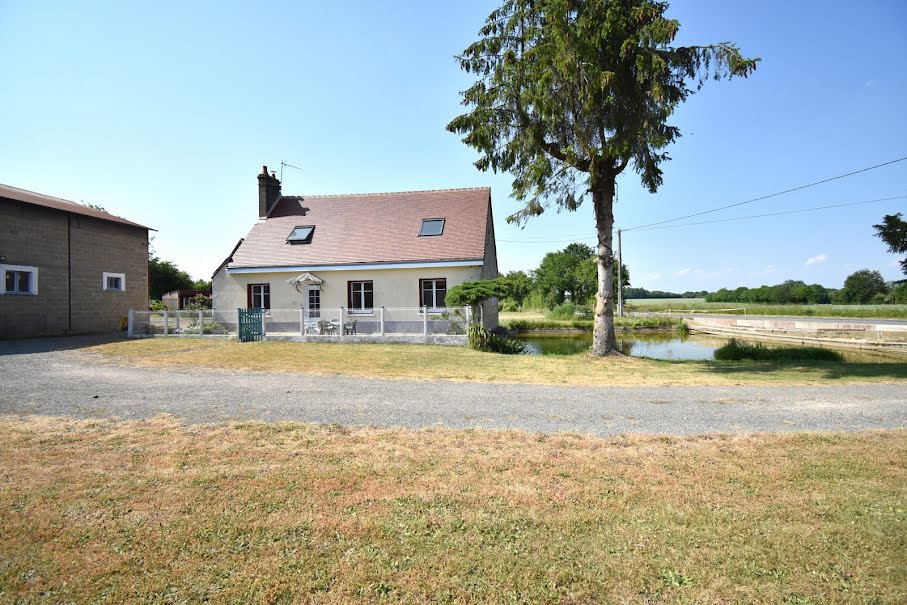 Vente ferme 4 pièces 105 m² à Authon-du-Perche (28330), 219 450 €