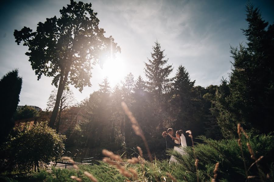 Fotografo di matrimoni Taras Noga (taraskin777). Foto del 23 ottobre 2020