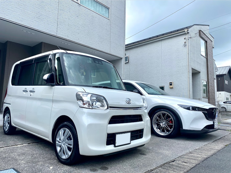 CX-8の洗車、コーティング・アダムス　グラフェンCS3・台風に気をつけて下さい・お盆休み・雨が降りだしたに関するカスタム事例の投稿画像4枚目