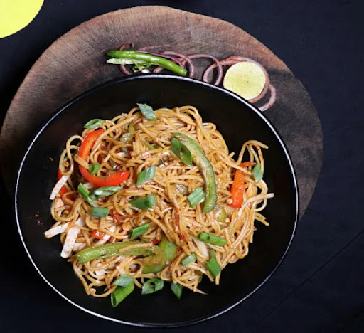 Paneer Chilli Garlic Noodles