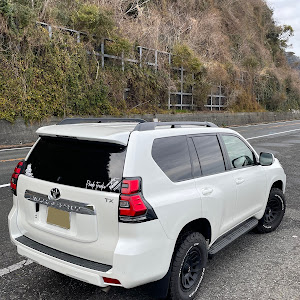 ランドクルーザープラド GDJ150W