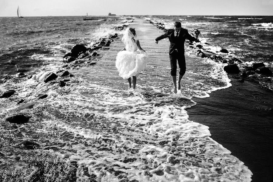 Wedding photographer Valeriy Balabolin (balabolin). Photo of 8 December 2021