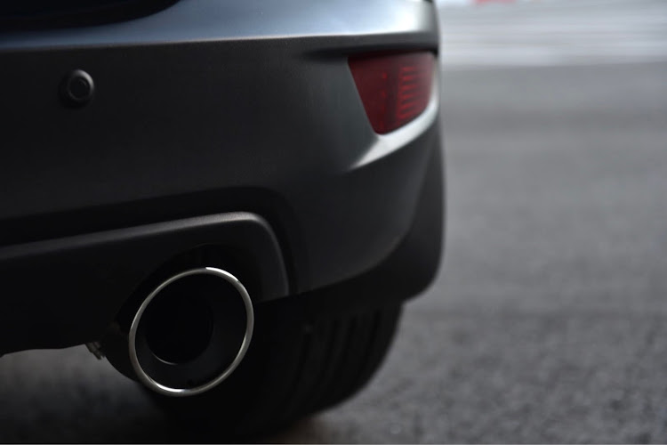 CX-3のMAZDA・CX-3・マフラーカッター・撮って頂いたシリーズ・10月もよろしくお願いしますに関するカスタム事例の投稿画像2枚目