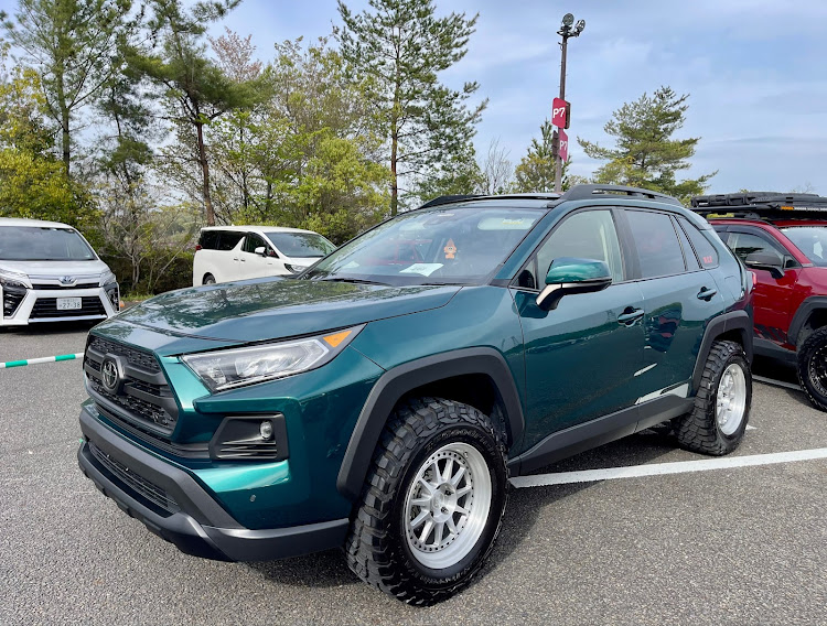 RAV4のサイドマーカー治療法・バラマンディデザイン・RAV4meetinginShiga・RAV4乗りさんと繋がりたい・USに関するカスタム事例の投稿画像2枚目