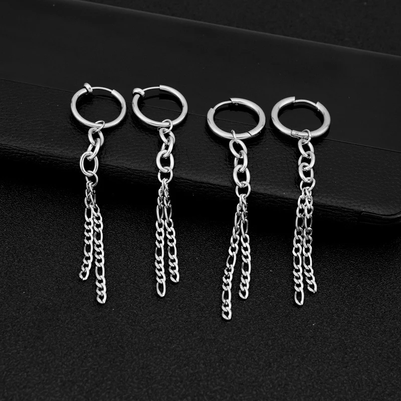 Boucles d'oreilles longues en acier titane à chaîne et pompon Couture raffinée pour femmes Design élégant et durable Accessoire de mode