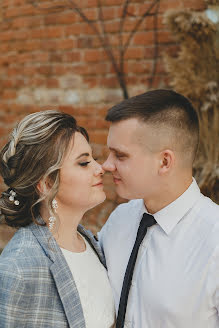 Fotografo di matrimoni Yuliya Kustenko (juliakustenko). Foto del 7 aprile 2022