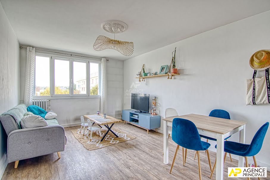 Vente appartement 3 pièces 56.4 m² à Saint-Germain-en-Laye (78100), 289 000 €