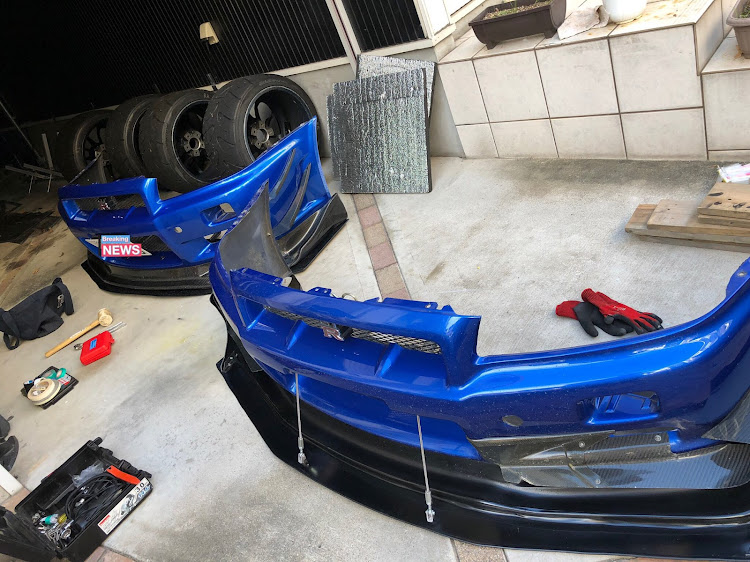 スカイライン GT-RのDIY・bnr34・フロントバンパー交換に関するカスタム事例の投稿画像2枚目