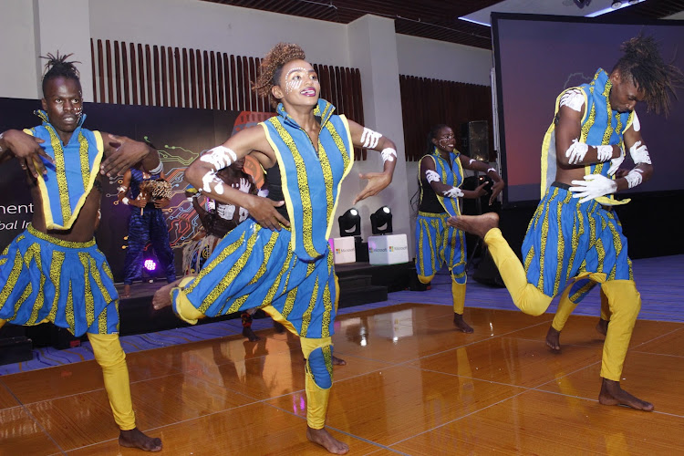 Sarakasi dancers entertain guests