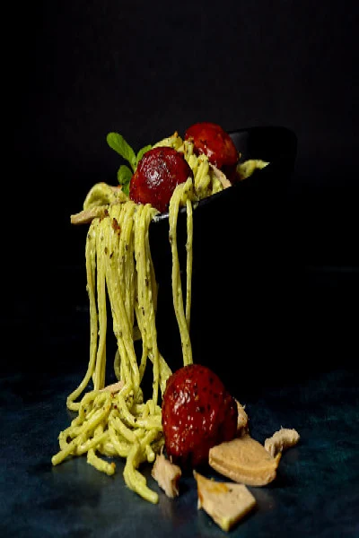 Spaghetti With Meat Balls - Pesto