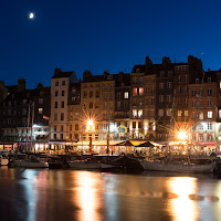 Honfleur la nuit di 