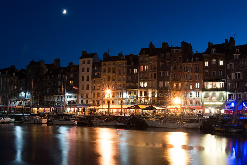 Honfleur la nuit di ponkia