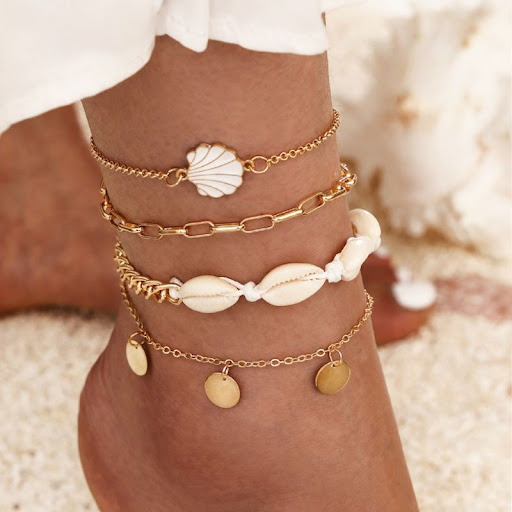 Title 2, Alloy Dripping Scallop Feet Chain Set for a sty...