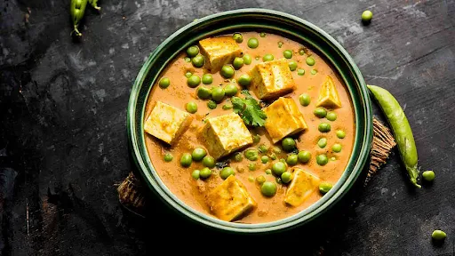 Matar Paneer (500Ml)