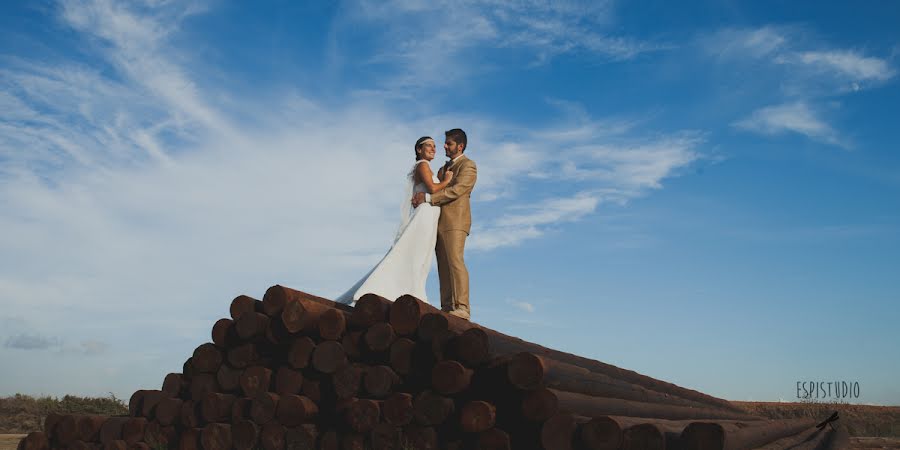 Fotógrafo de casamento Anna Espi (annaespi). Foto de 22 de maio 2019