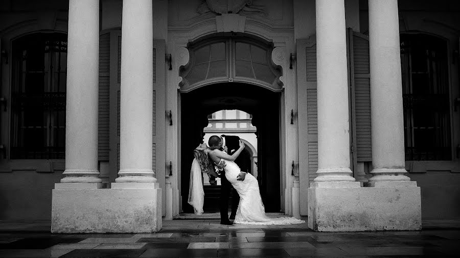 Wedding photographer Martin Krystynek (martinkrystynek). Photo of 4 February 2016