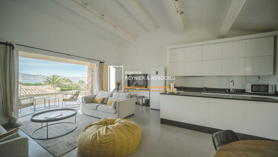 Vente villa 11 pièces 410 m² à Gassin (83580), 3 900 000 €