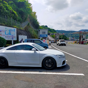 TT RS クーペ