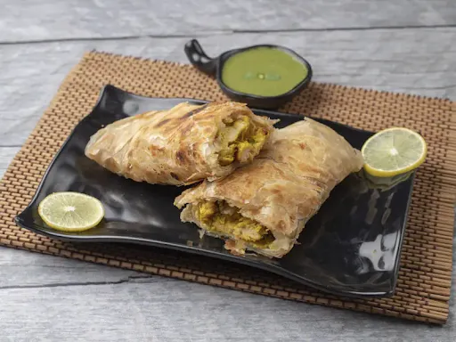 Chicken Reshmi Tikka Roll