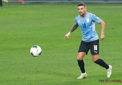 🎥 "Hoe is dit geen goal?" - Peru voelt zich bestolen tegen Uruguay nadat doelman met bal over de lijn stapt