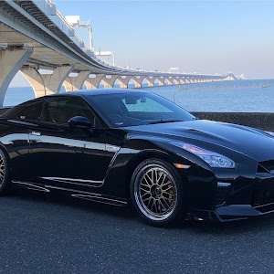 NISSAN GT-R R35