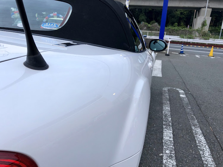 ロードスターのポリマーコーティング・手洗い洗車・ピュアキーパーに関するカスタム事例の投稿画像4枚目