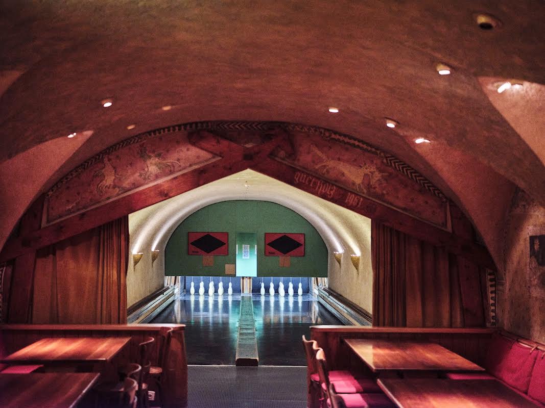 Chesa Grischuna bowling alley