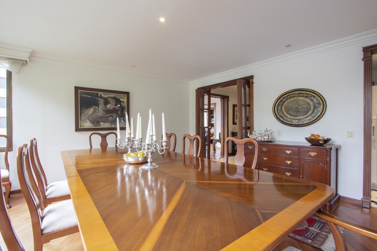 Apartamento En Venta - El Refugio, Bogota