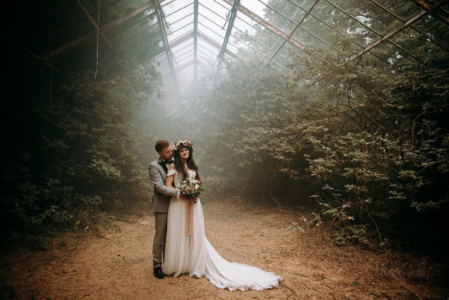 Fotografo di matrimoni Michał Teresiński (loveartphoto). Foto del 10 luglio 2019