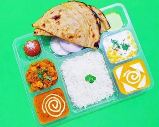 Special Paneer Phulka / Paratha Thali