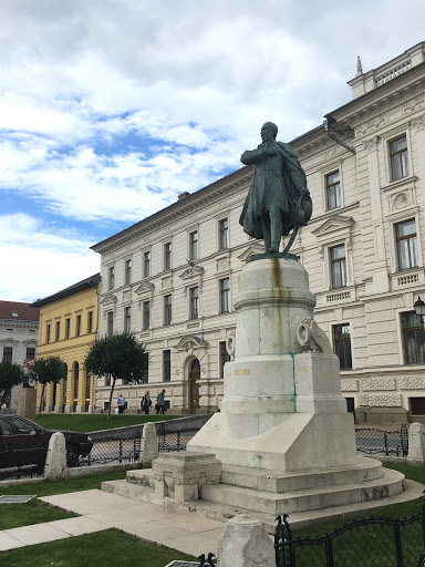 Kossuth-szobor © Pécs (enlarge