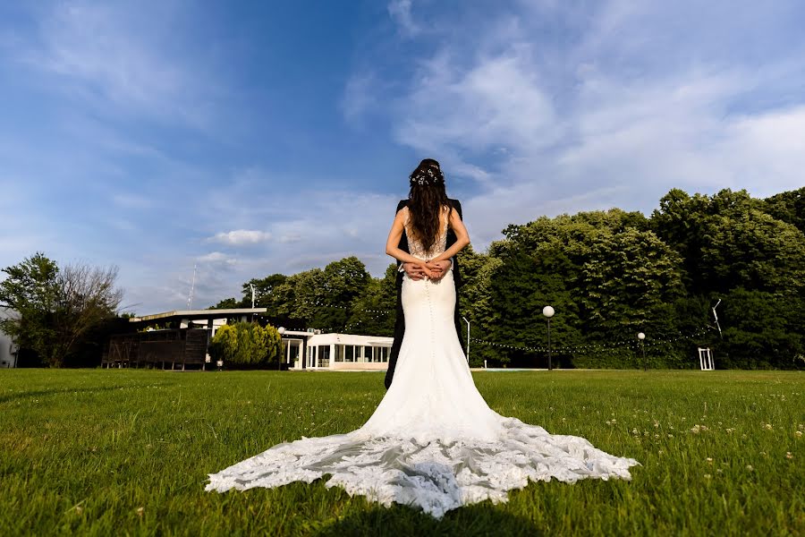 Fotografo di matrimoni Bita Corneliu (corneliu). Foto del 30 maggio 2023